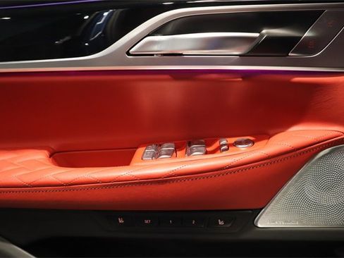 Certified 2022 BMW ALPINA B7 xDrive w/ Luxury Rear Seating Package image 36