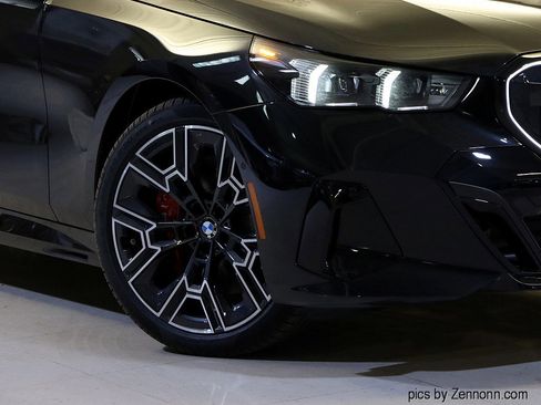 Used 2026 BMW 540i xDrive image 3