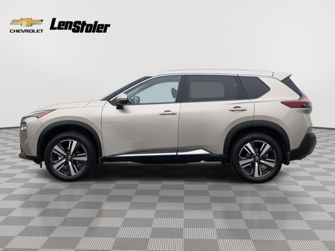 Used 2021 Nissan Rogue SL image 3