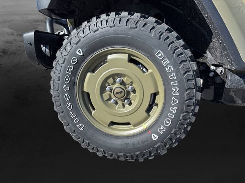 New 2026 Jeep Gladiator Willys AWD/4WD image 14