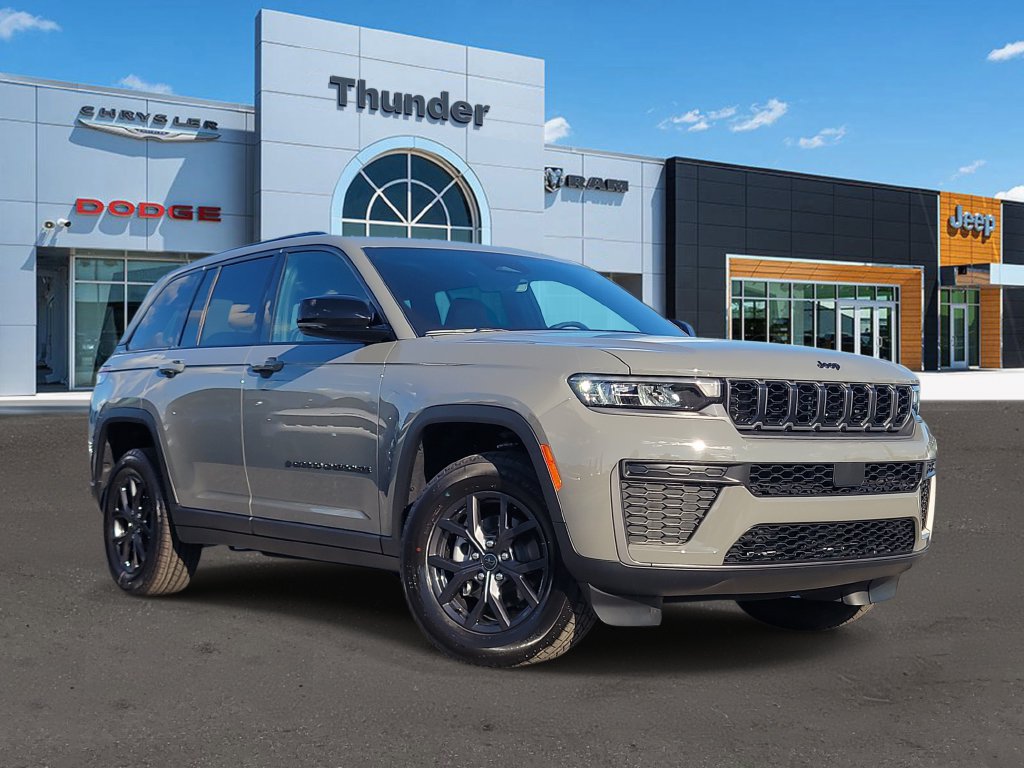 New 2027 Jeep Grand Cherokee Altitude AWD/4WD image 1