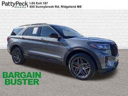 Used 2025 Ford Explorer ST-Line w/ ST-Line Street Pack