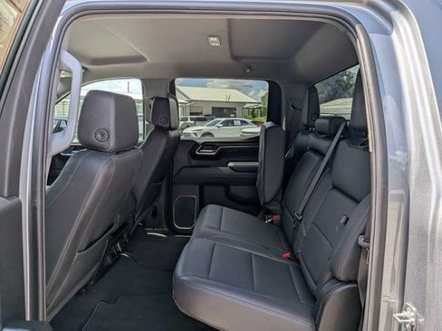 Used 2025 GMC Sierra 1500 SLT RWD image 13