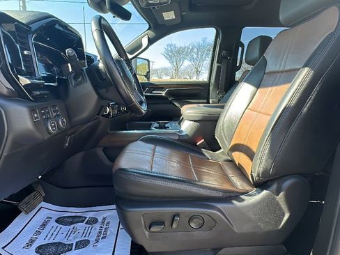 Used 2024 Chevrolet Silverado 2500 High Country w/ High Country Premium Package image 10