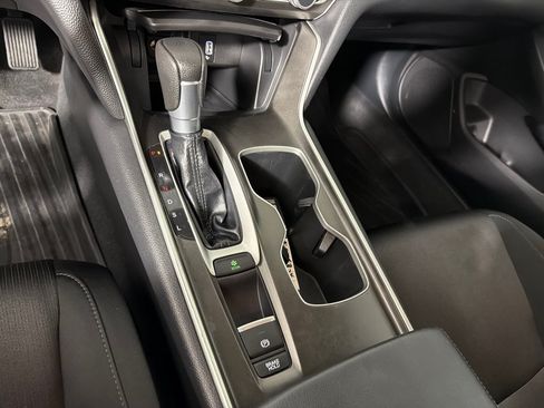 Used 2018 Honda Accord LX image 15
