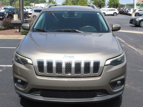 Used 2020 Jeep Cherokee Latitude Plus FWD image 3