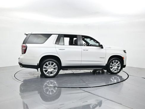 Used 2023 Chevrolet Tahoe High Country AWD/4WD image 2