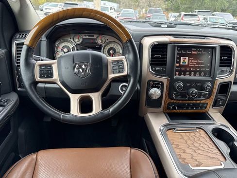 Used 2017 RAM 1500 Laramie Longhorn image 17