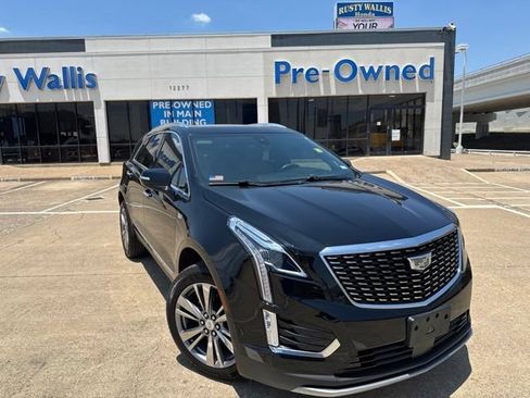 Used 2024 Cadillac XT5 Premium Luxury w/ Technology Package FWD image 1