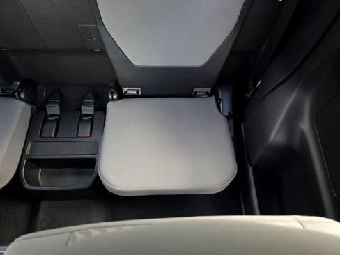 Used 2020 Toyota Tacoma SR w/ SR Convenience Package AWD/4WD image 49