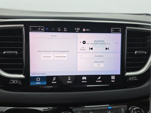 Used 2023 Chrysler Pacifica Touring-L FWD image 15