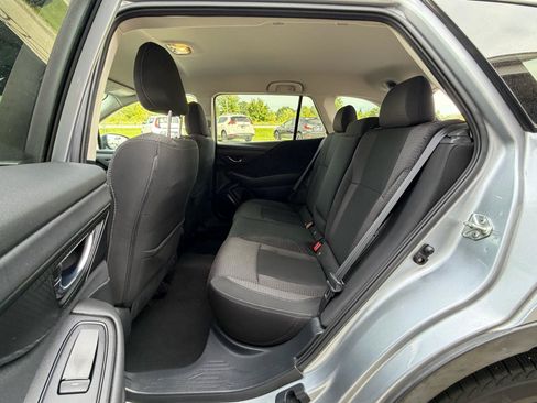Used 2022 Subaru Outback Premium AWD/4WD image 18