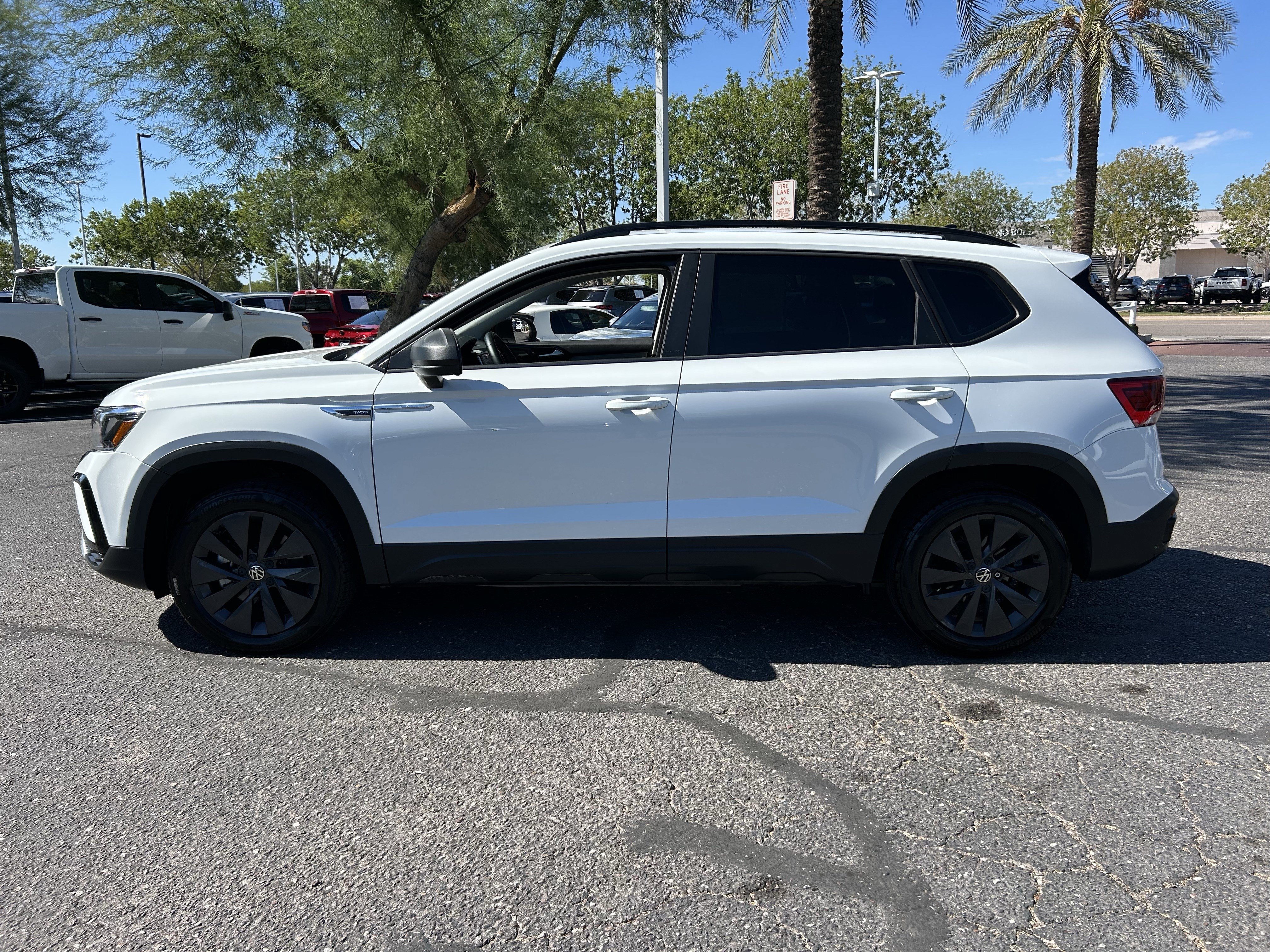 Used 2023 Volkswagen Taos S w/ Driver Assistance Package FWD image 2