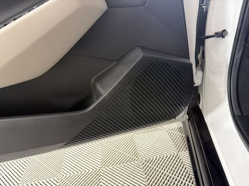 Used 2024 Honda Accord EX-L image 27