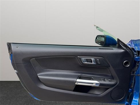 Used 2018 Ford Mustang GT image 21