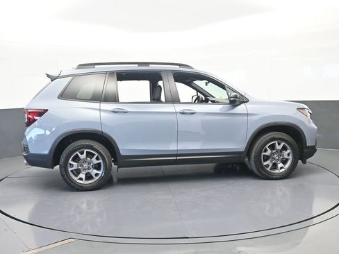 Used 2022 Honda Passport TrailSport image 7