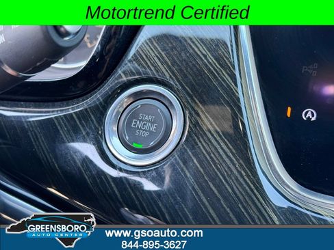 Used 2020 Cadillac XT6 Premium Luxury FWD image 17