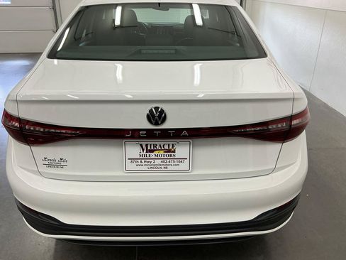 Used 2025 Volkswagen Jetta Sport FWD image 15