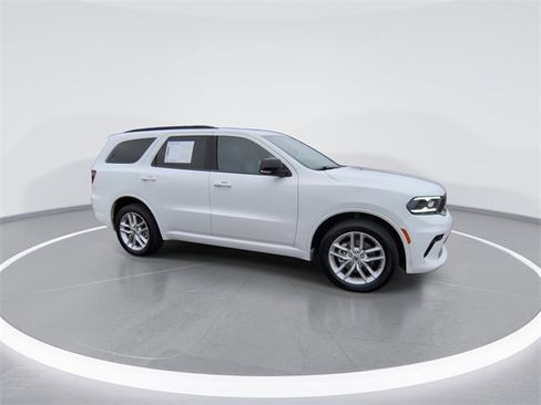 Used 2024 Dodge Durango GT image 9