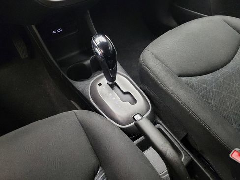 Used 2021 Chevrolet Spark LT image 26