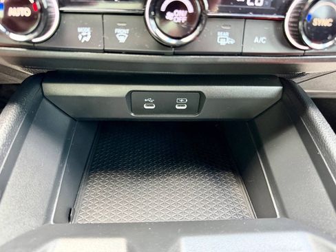 Used 2024 Honda Accord EX image 41