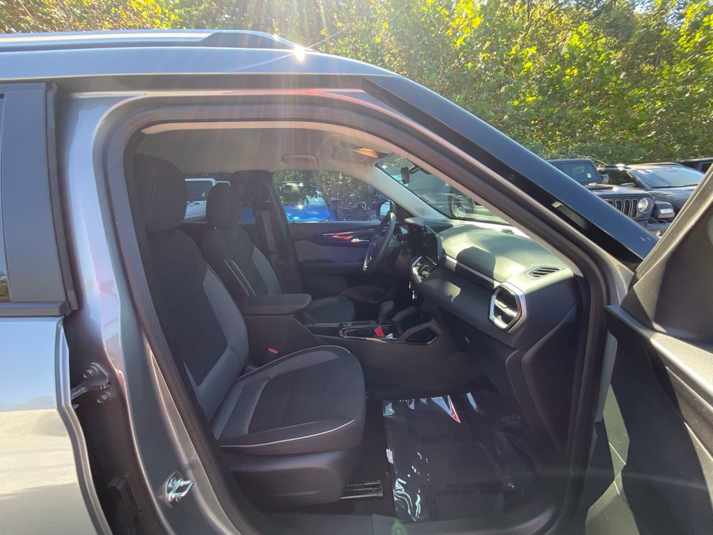 Used 2026 Chevrolet TrailBlazer LT AWD/4WD image 21