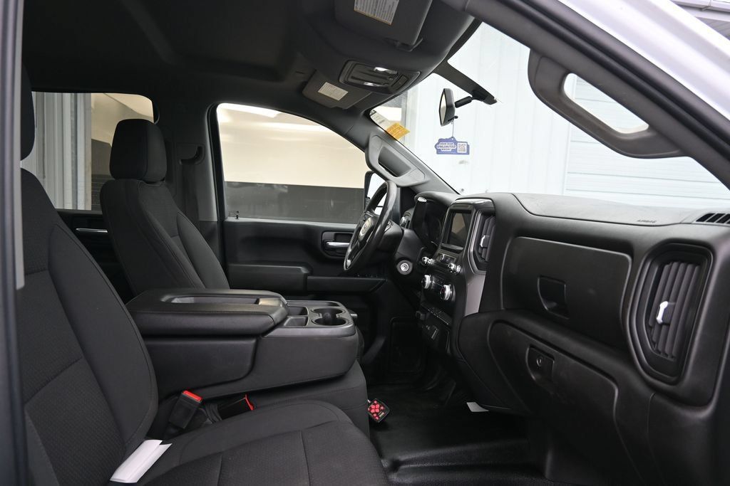 Used 2021 GMC Sierra 3500 4x4 Crew Cab w/ Convenience Package image 14