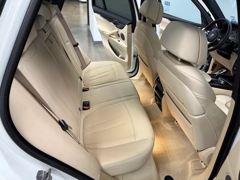 Used 2015 BMW X5 xDrive35i AWD/4WD image 11