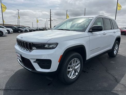 New 2026 Jeep Grand Cherokee Laredo X AWD/4WD image 18