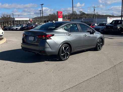 Certified 2025 Nissan Versa SR image 5