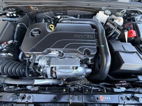 Used 2024 Chevrolet Malibu LT image 27