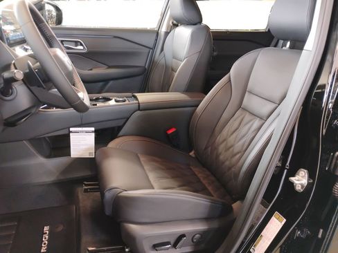 New 2026 Nissan Rogue Platinum w/ Platinum Premium Package image 19