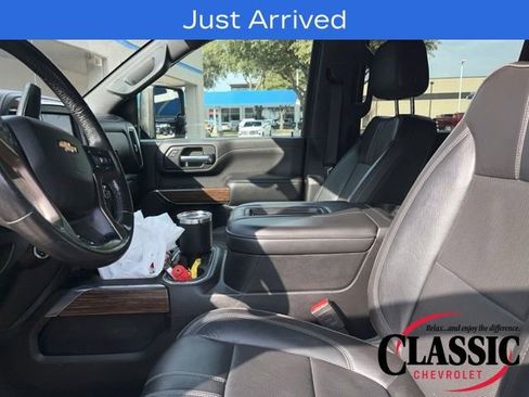 Used 2020 Chevrolet Silverado 3500 High Country w/ Technology Package image 31