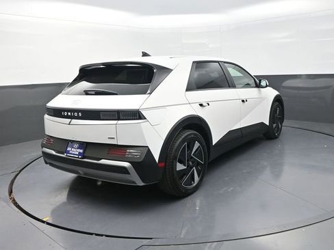 New 2026 Hyundai Ioniq 5 SEL AWD/4WD image 8