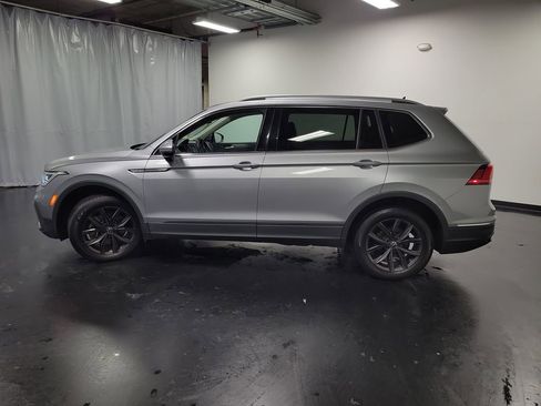 Used 2022 Volkswagen Tiguan SE AWD/4WD image 5
