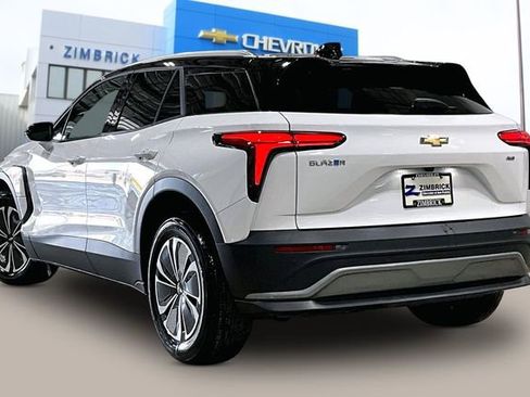 New 2025 Chevrolet Blazer EV LT AWD/4WD image 3