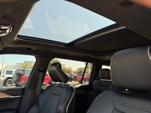 Used 2022 Jeep Grand Cherokee L Summit AWD/4WD image 35