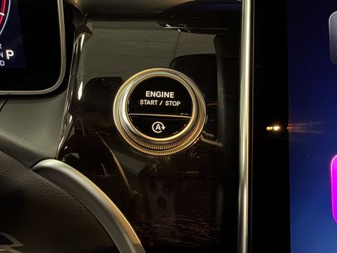 Certified 2025 Mercedes-Benz GLC 300 4MATIC image 31