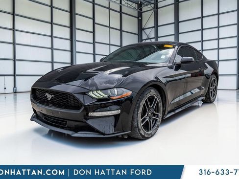 Used 2020 Ford Mustang Coupe RWD image 17