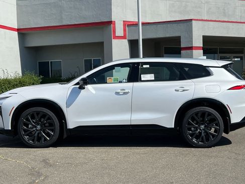 New 2026 Toyota Crown Signia Limited image 5