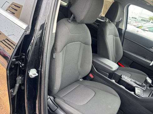 Used 2026 Kia Sportage LX AWD/4WD image 36