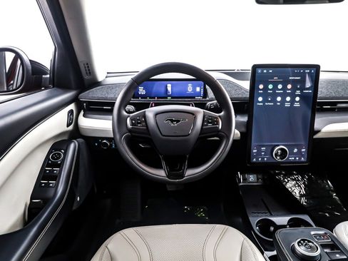 Used 2021 Ford Mustang Mach-E Premium image 5