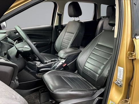 Used 2014 Ford Escape Titanium w/ Equipment Group 401A AWD/4WD image 17