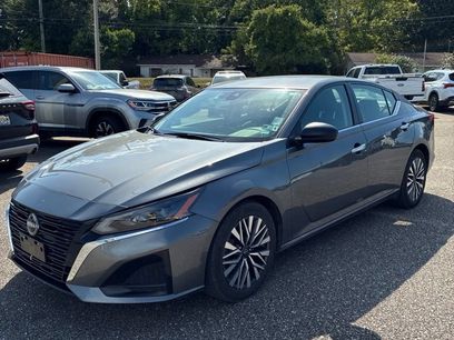 Used 2024 Nissan Altima 2.5 SV