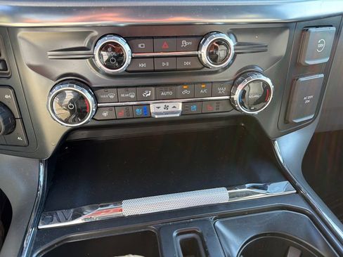 Used 2025 Ford F150 Lariat w/ Equipment Group 502A High AWD/4WD image 6
