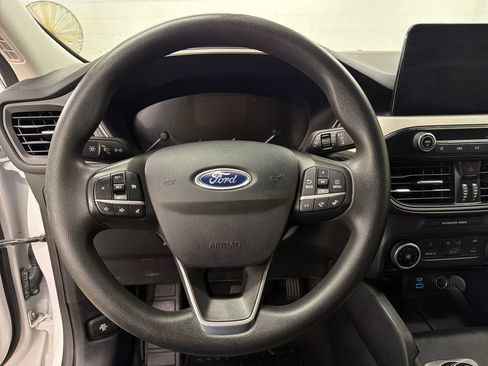 Certified 2021 Ford Escape SE FWD image 18