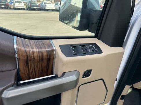 Used 2018 Ford F150 Lariat w/ Equipment Group 502A Luxury image 10