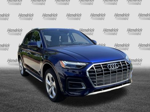 Used 2021 Audi Q5 Prestige w/ Prestige Package AWD/4WD image 2