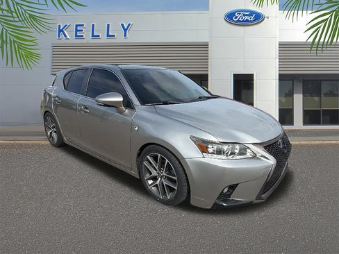 Used 2017 Lexus CT 200h w/ Navigation System Package FWD image 7