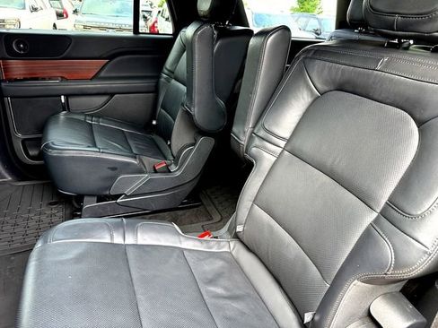 Used 2024 Lincoln Navigator Reserve AWD/4WD image 24